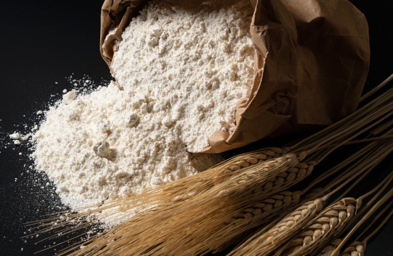 Should You Use Conventional or Organic Bread Flour?